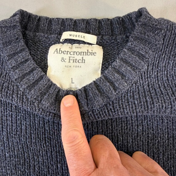 Abercrombie & Fitch Mens Muscle Fit Ribbed Crewneck Sweater Charcoal Gray Large - Picture 4 of 15